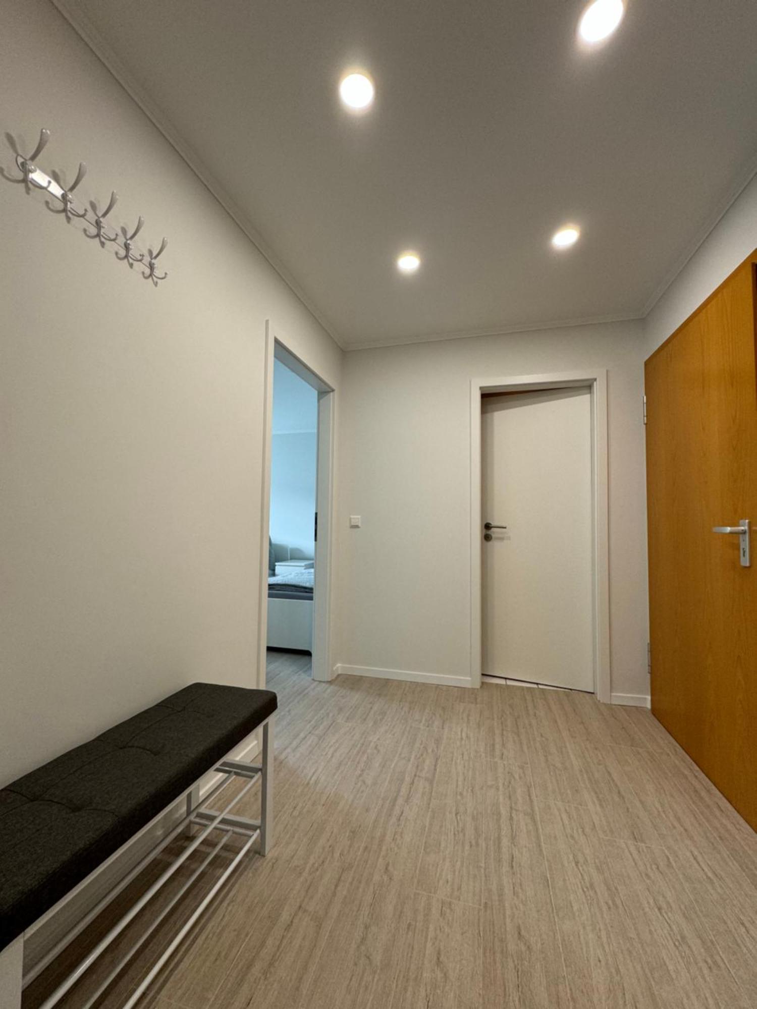 Moderne Ferienwohnung In Сигмаринген Екстериор снимка