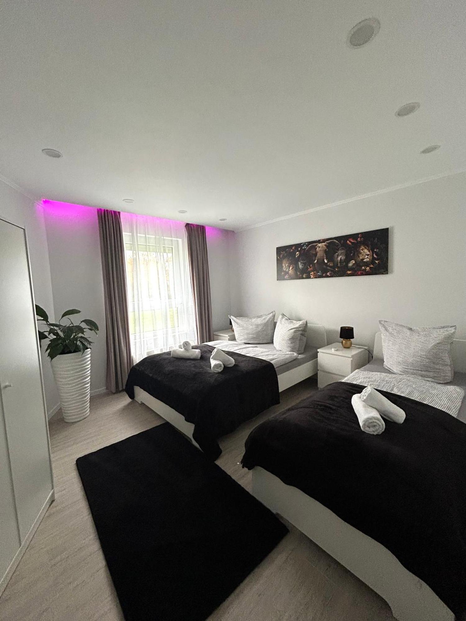 Moderne Ferienwohnung In Сигмаринген Екстериор снимка